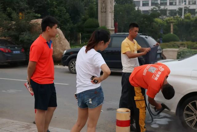 附近居民對集團項目進行咨詢